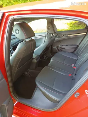 Honda Civic X 2019 – tableau de bord avec Apple CarPlay
